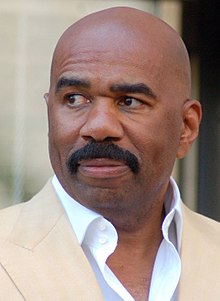 How tall is Steve Harvey?